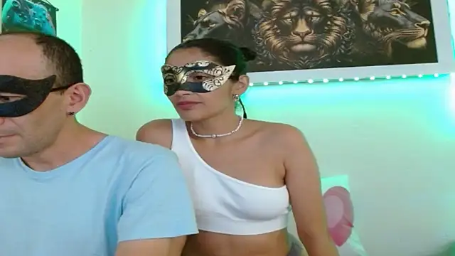 Snapshot of coplehot27 chatting on March 1, 2026, 3:36 pm coplehot27 online show from March 1, 2026, 3:36 pm