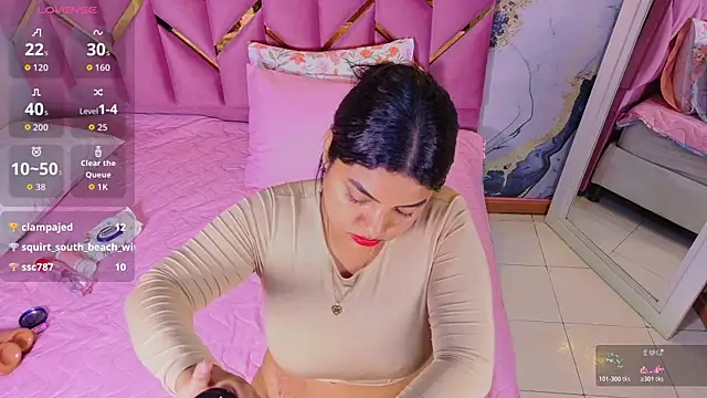 curvybrunnett online show from November 29, 2025, 2:58 am