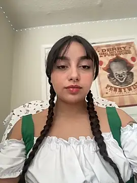 CharmingMaddie online show from September 20, 2025, 3:02 pm