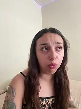 CharmingMaddie online show from May 31, 2026, 4:14 pm