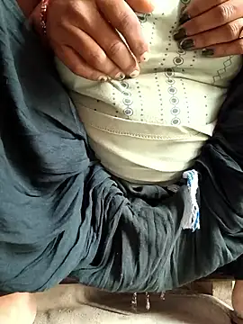 Love-pari077 online show from February 25, 2026, 1:59 am