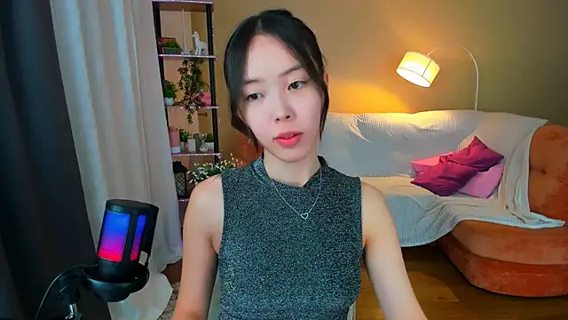 Snapshot of SoulHarmoonyy chatting on October 17, 2025, 7:27 pm SoulHarmoonyy online show from October 17, 2025, 7:27 pm