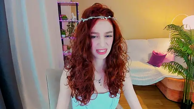 ChristinaConteeree online show from October 16, 2025, 1:56 pm