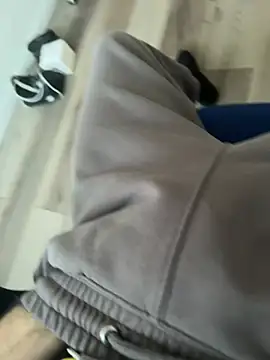 Frankieyyy1 online show from March 22, 2026, 6:06 am