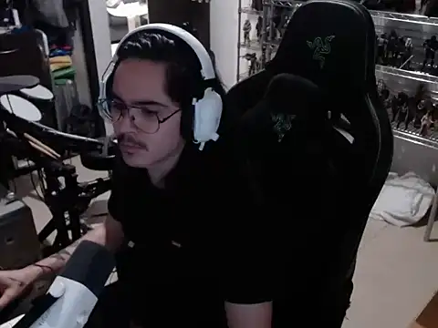 Snapshot of dorrey21 chatting on January 8, 2026, 3:53 am dorrey21 online show from January 8, 2026, 3:53 am