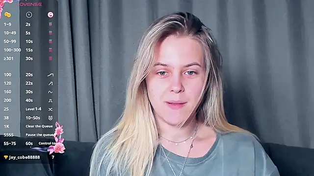 AngelAnty online show from November 24, 2025, 3:12 pm