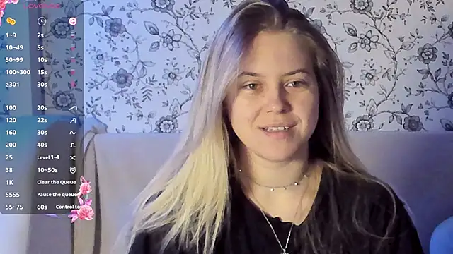 AngelAnty online show from December 18, 2025, 2:01 pm