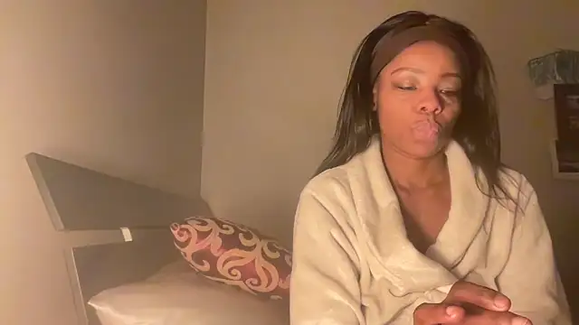 Peachyz69 online show from February 15, 2026, 7:16 am