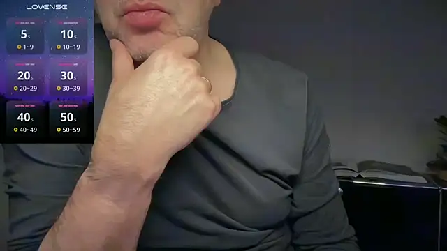 Snapshot of german9inch chatting on February 9, 2026, 9:30 pm german9inch online show from February 9, 2026, 9:30 pm