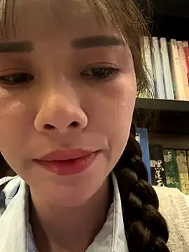 Snapshot of Adora188 chatting on October 9, 2025, 8:34 am Adora188 online show from October 9, 2025, 8:34 am