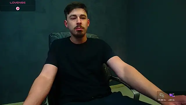 EnzoRace online show from November 19, 2025, 5:40 am