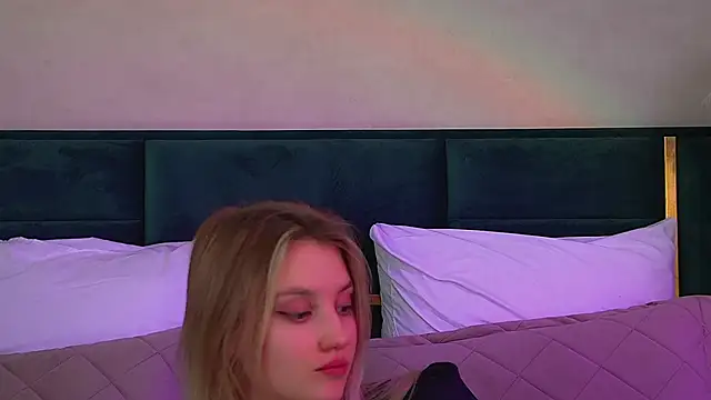 StacyEvances online show from February 8, 2026, 6:33 pm