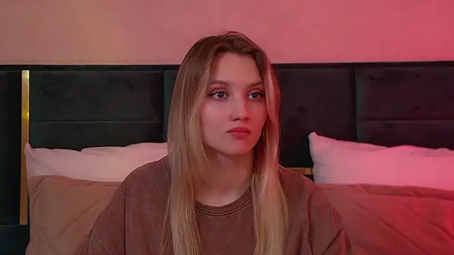 StacyEvances online show from April 25, 2026, 6:27 pm