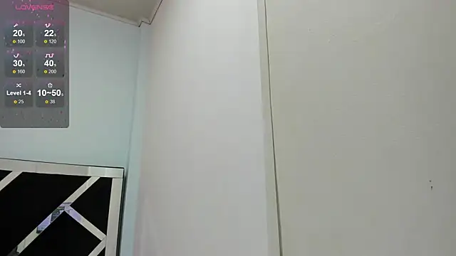 iisabella noa online show from November 18, 2025, 7:51 pm