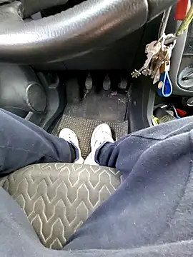 giova17cm online show from February 8, 2026, 2:31 pm