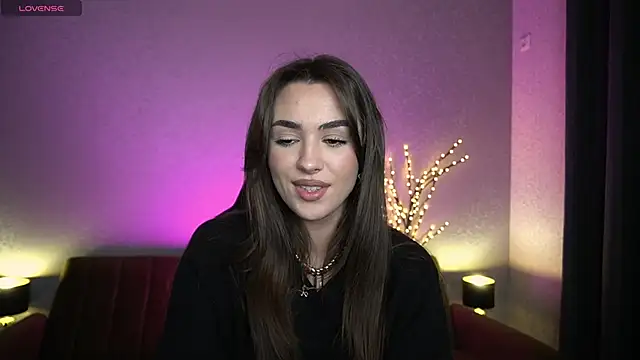 Snapshot of EricaSin chatting on November 14, 2025, 1:10 pm EricaSin online show from November 14, 2025, 1:10 pm