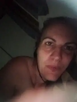 Snapshot of est_82 chatting on September 23, 2025, 9:29 pm est 82 online show from September 23, 2025, 9:29 pm