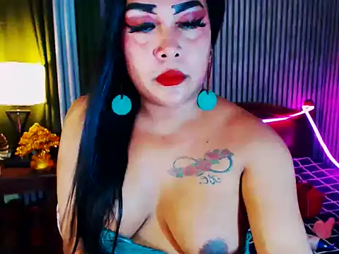 CumFactoryLuna online show from May 20, 2026, 12:11 pm