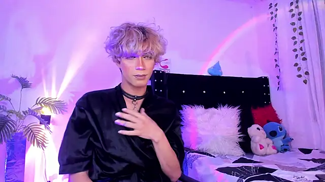 Snapshot of Cooperrosscute233 chatting on February 15, 2026, 3:47 am Cooperrosscute233 online show from February 15, 2026, 3:47 am