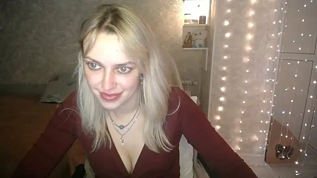 NickyAdamidi online show from October 23, 2025, 4:28 pm