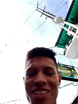 Snapshot of elinnki chatting on September 20, 2025, 8:10 pm elinnki online show from September 20, 2025, 8:10 pm