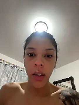 julietha03 online show from September 23, 2025, 2:14 am