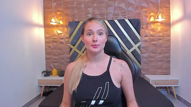 Emmaa white  online show from January 15, 2026, 5:16 pm