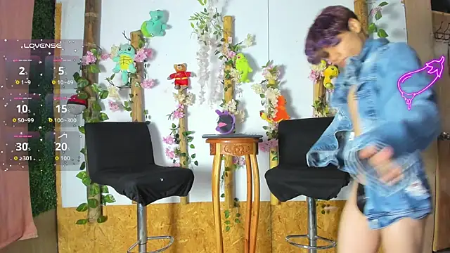 spicy adonhis online show from September 28, 2025, 9:58 am