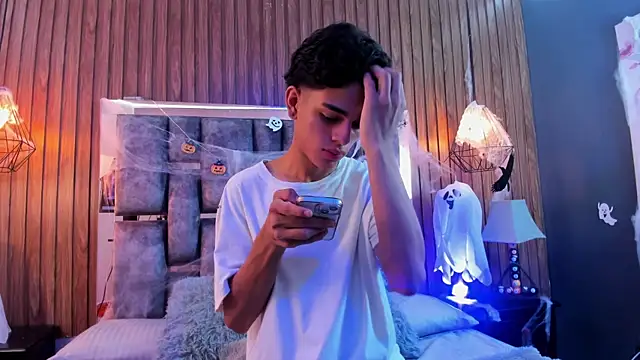 owen  johnson online show from November 2, 2025, 11:45 am