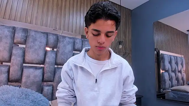 owen  johnson online show from March 5, 2026, 12:01 pm