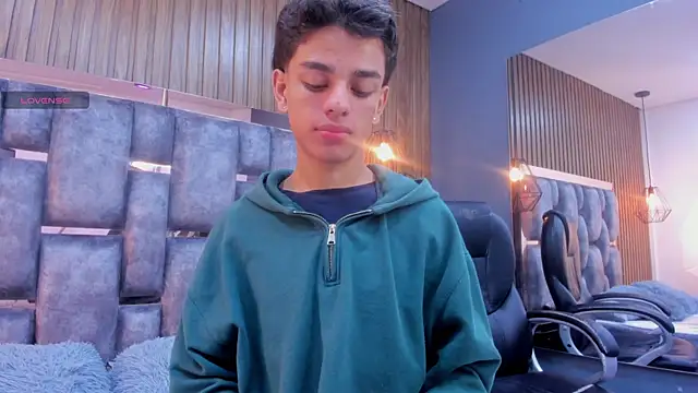 owen  johnson online show from April 13, 2026, 11:37 am