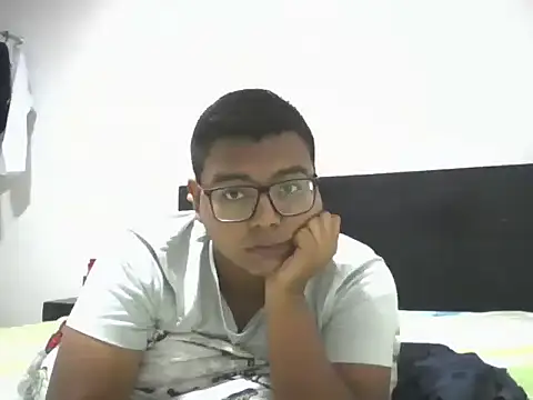 Adrian Saint online show from September 10, 2025, 1:38 am