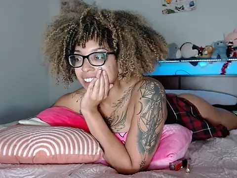 Cherribombzz online show from March 1, 2026, 5:15 pm