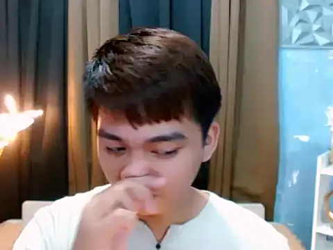 Snapshot of Mister_officer69 chatting on October 9, 2025, 3:21 pm Mister officer69 online show from October 9, 2025, 3:21 pm