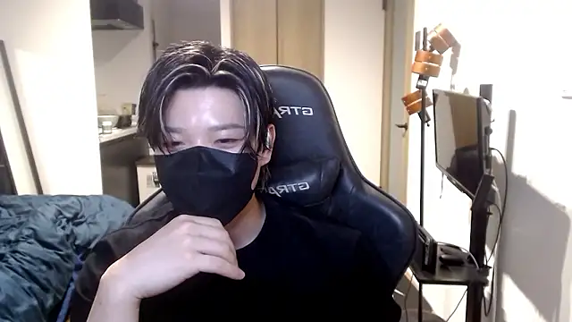 Mei-Tanaka online show from October 3, 2025, 2:58 pm