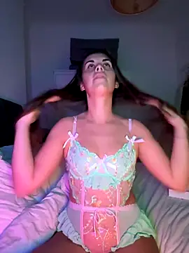 AlitaNova online show from September 28, 2025, 4:12 pm