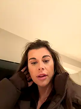 AlitaNova online show from November 30, 2025, 5:06 pm