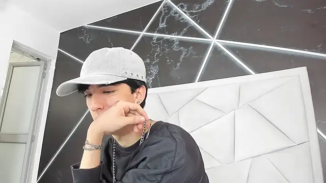 AerumChae online show from May 12, 2026, 12:13 pm