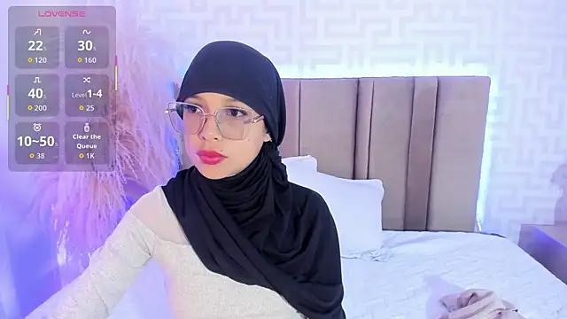 Snapshot of naishaa_ chatting on May 14, 2026, 6:37 pm naishaa online show from May 14, 2026, 6:37 pm