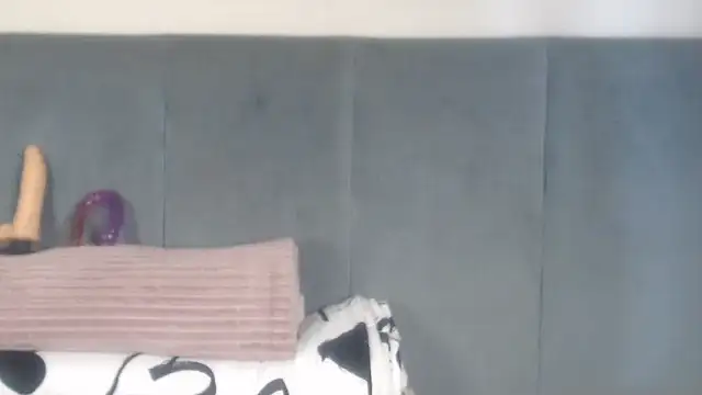 Jah-Queen online show from November 17, 2025, 1:06 pm