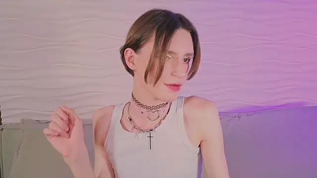 madi snow online show from November 12, 2025, 5:19 am