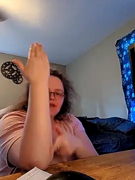 Snapshot of TheMistyPrice chatting on February 26, 2026, 6:40 pm TheMistyPrice online show from February 26, 2026, 6:40 pm