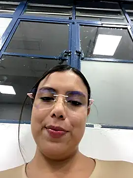 Snapshot of LICEET chatting on September 18, 2025, 12:01 am LICEET online show from September 18, 2025, 12:01 am