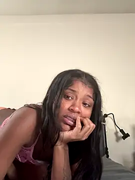 PrettyBabriexox online show from October 28, 2025, 2:31 pm