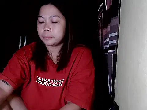 Snapshot of mimi15 chatting on February 19, 2026, 7:37 am mimi15 online show from February 19, 2026, 7:37 am