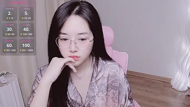 Miu-999 online show from November 26, 2025, 2:23 am