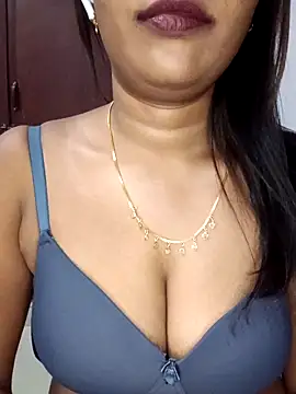 Snapshot of Tamil_kavinila chatting on March 7, 2026, 4:26 pm Tamil kavinila online show from March 7, 2026, 4:26 pm