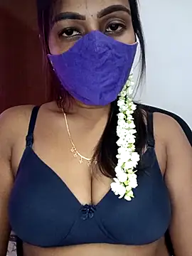 Snapshot of Tamil_kavinila chatting on March 18, 2026, 10:18 am Tamil kavinila online show from March 18, 2026, 10:18 am