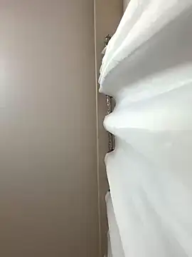 Snapshot of amnnnnnnnnnnn chatting on November 1, 2025, 6:32 pm amnnnnnnnnnnn online show from November 1, 2025, 6:32 pm