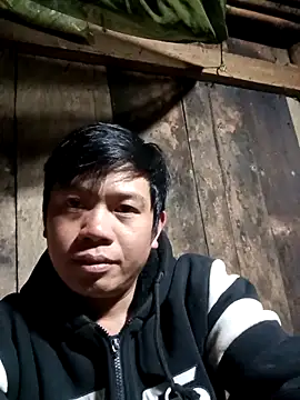 DungLuongg online show from December 22, 2025, 2:36 pm